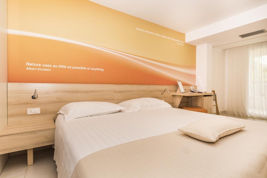 เรสซิเดนซ์ ซอล อูมัก ฟอร์ ปลาวา ลากูน Hotel อูมัค ภายนอก รูปภาพ